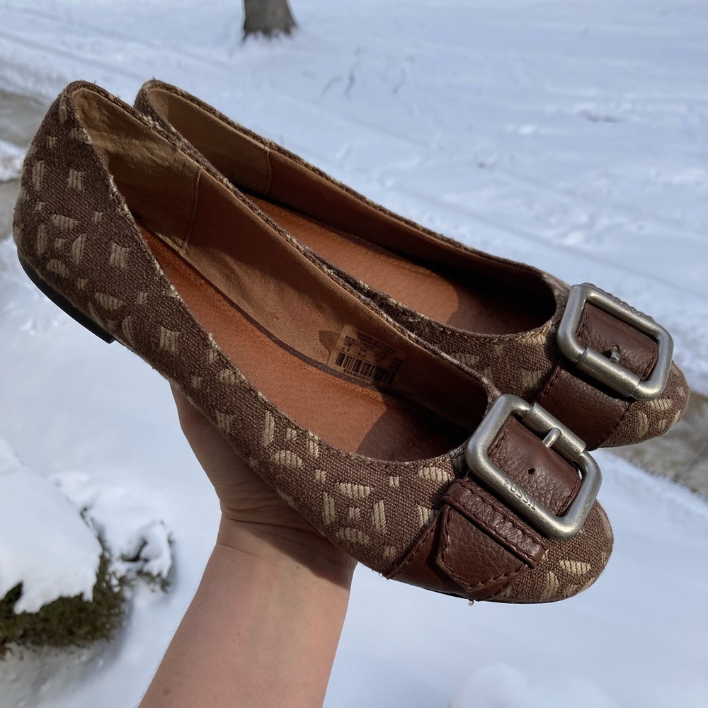 Fossil Carpet Print Tapestry Geometric Pattern Silver Buckle Brown Ballet Flats